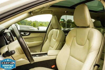 2021 Volvo XC60 T5 Momentum