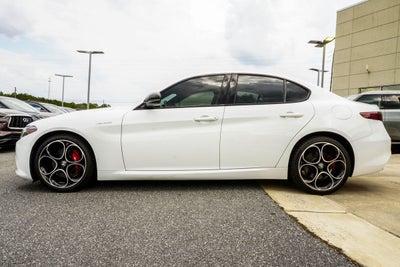 2022 Alfa Romeo Giulia Veloce