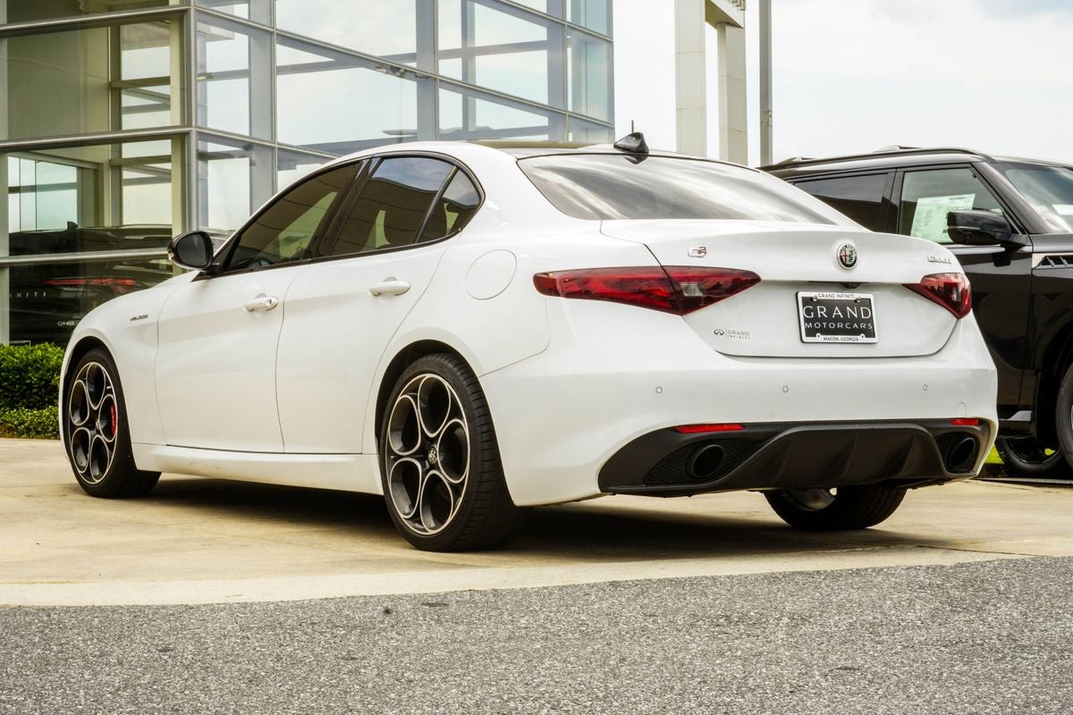 2022 Alfa Romeo Giulia Veloce