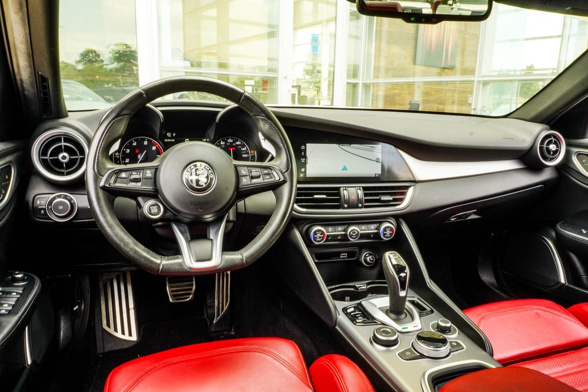 2022 Alfa Romeo Giulia Veloce