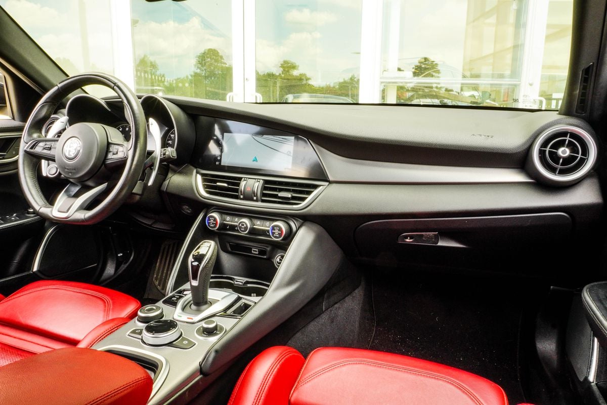 2022 Alfa Romeo Giulia Veloce
