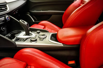 2022 Alfa Romeo Giulia Veloce