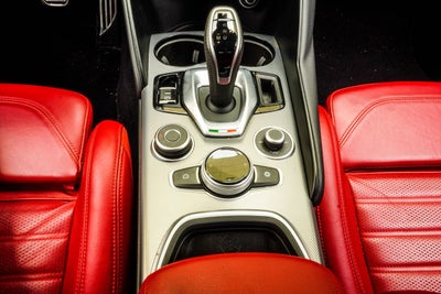 2022 Alfa Romeo Giulia Veloce