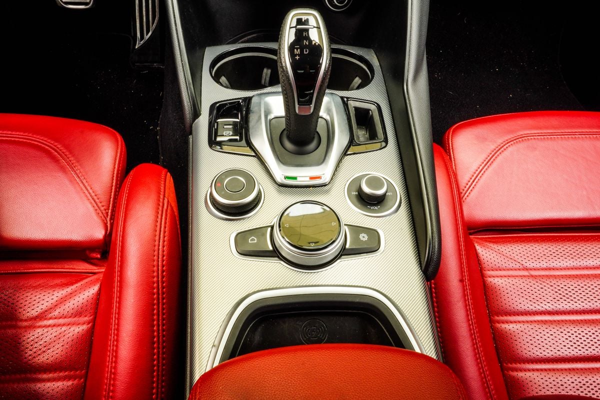 2022 Alfa Romeo Giulia Veloce