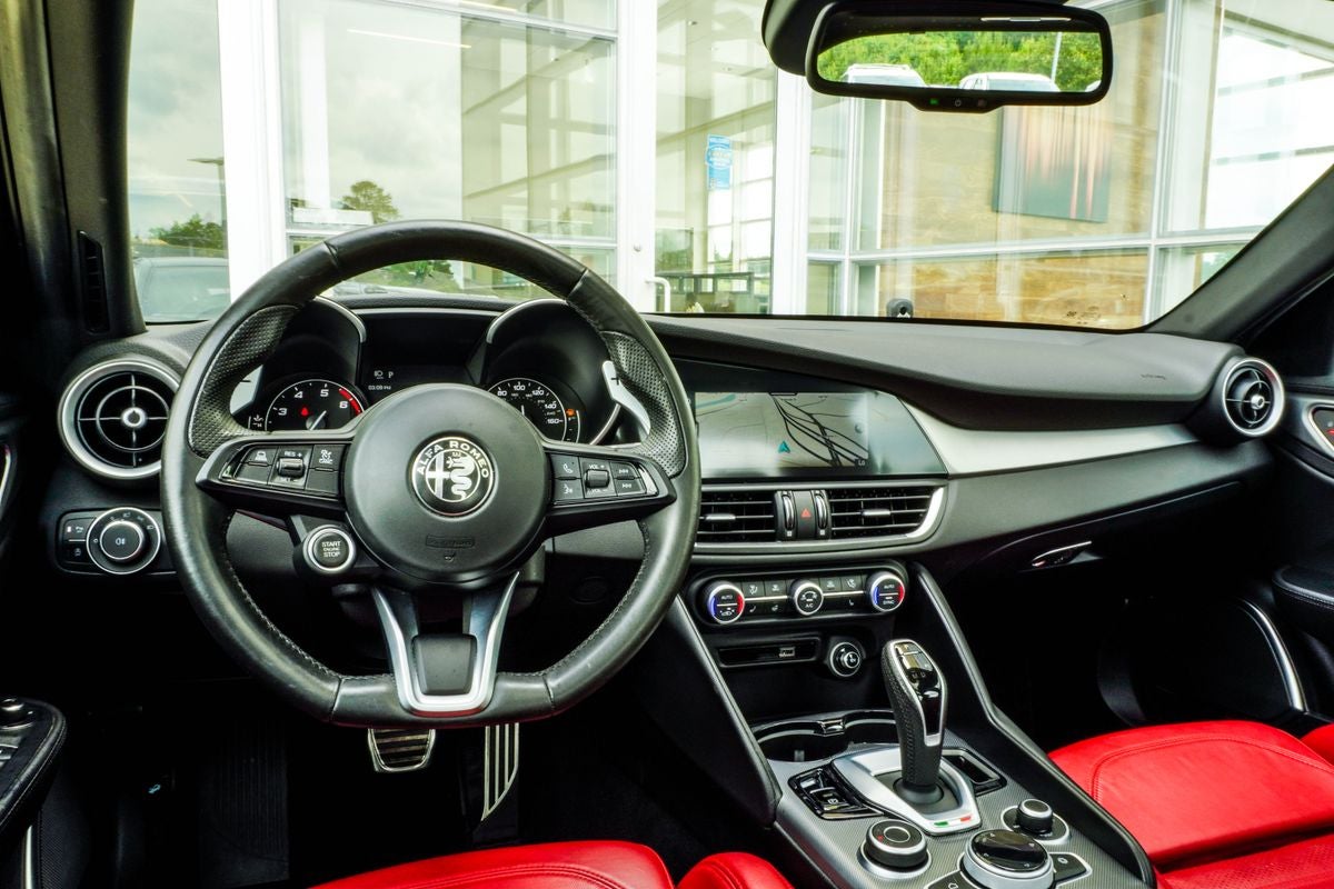 2023 Alfa Romeo Giulia Veloce