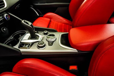 2023 Alfa Romeo Giulia Veloce