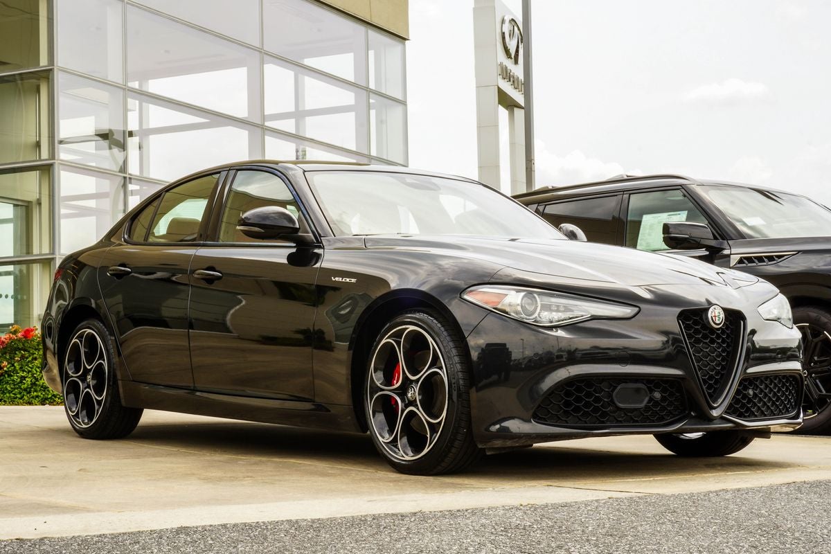 2023 Alfa Romeo Giulia Veloce