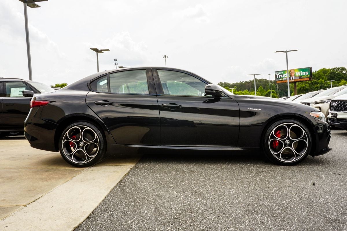 2023 Alfa Romeo Giulia Veloce