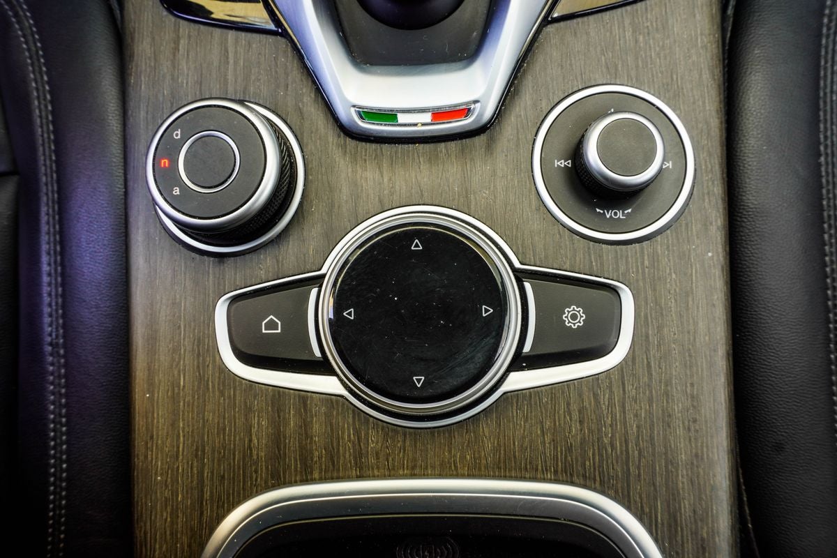 2023 Alfa Romeo Stelvio Ti