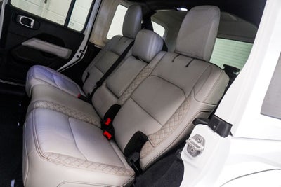 2022 Jeep Wrangler Unlimited Sahara High Altitude