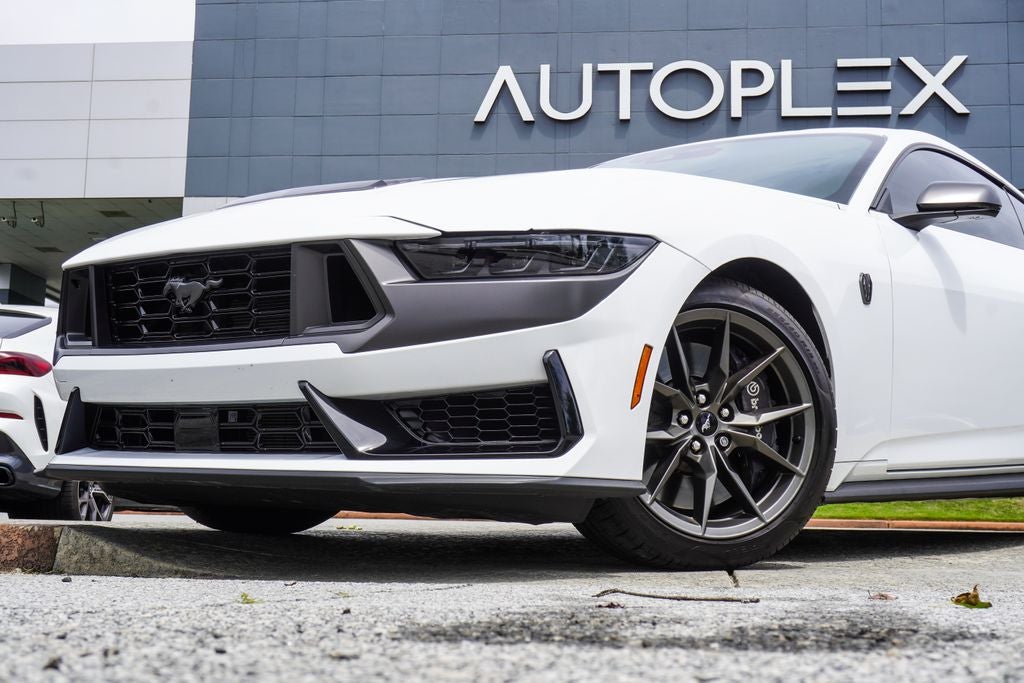 2024 Ford Mustang Dark Horse