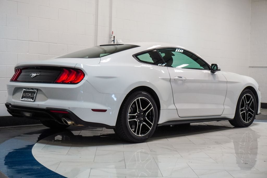2021 Ford Mustang EcoBoost