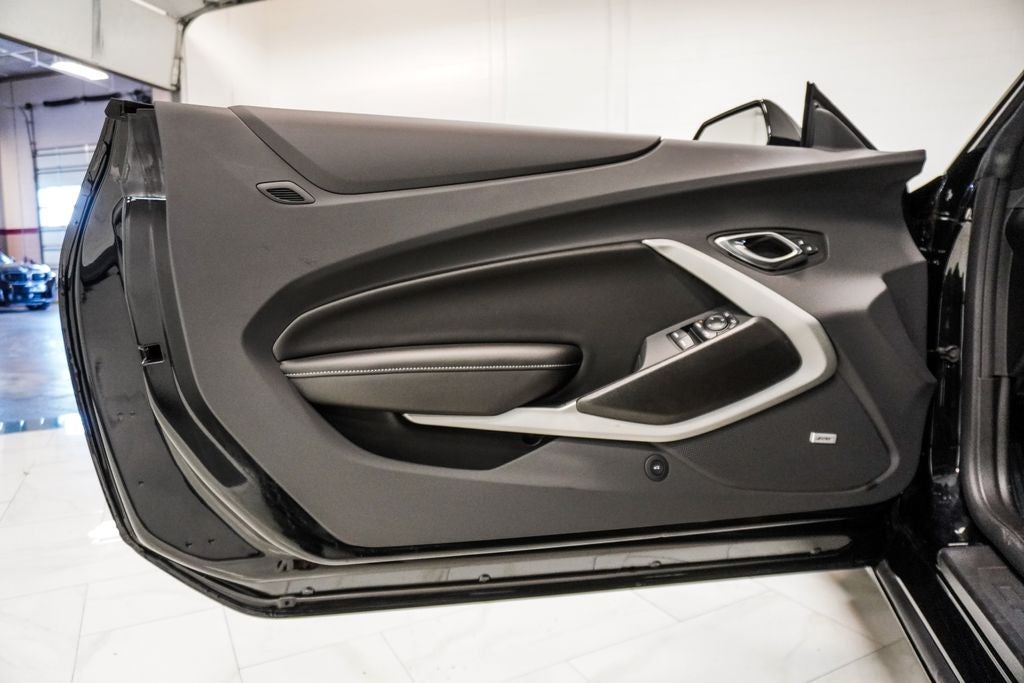 2023 Chevrolet Camaro LT1