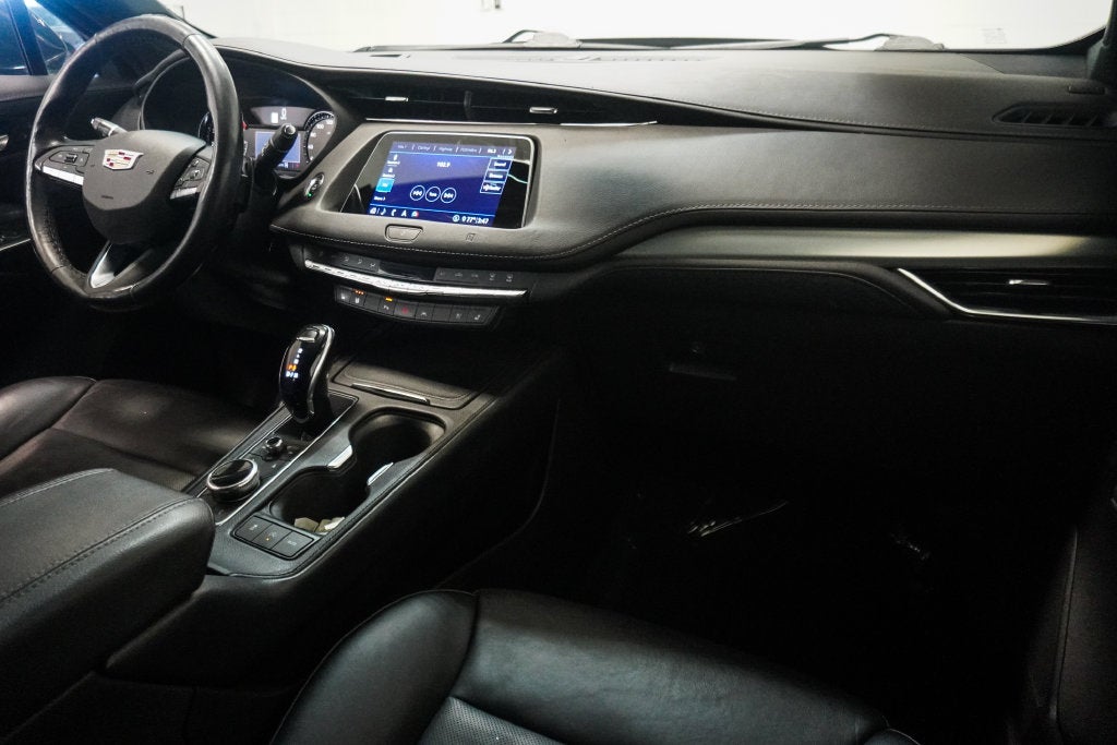2020 Cadillac XT4 Premium Luxury
