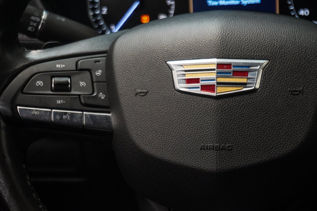 2020 Cadillac XT4 Premium Luxury