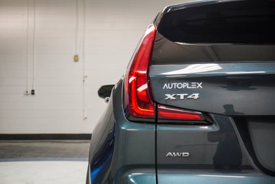 2020 Cadillac XT4 Premium Luxury