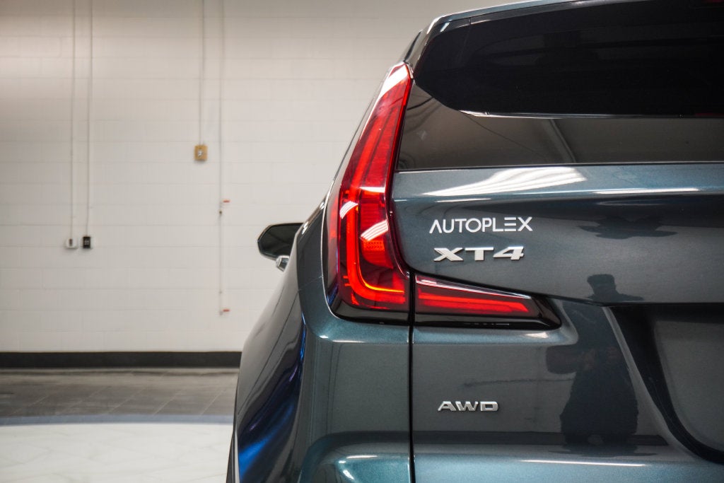 2020 Cadillac XT4 Premium Luxury