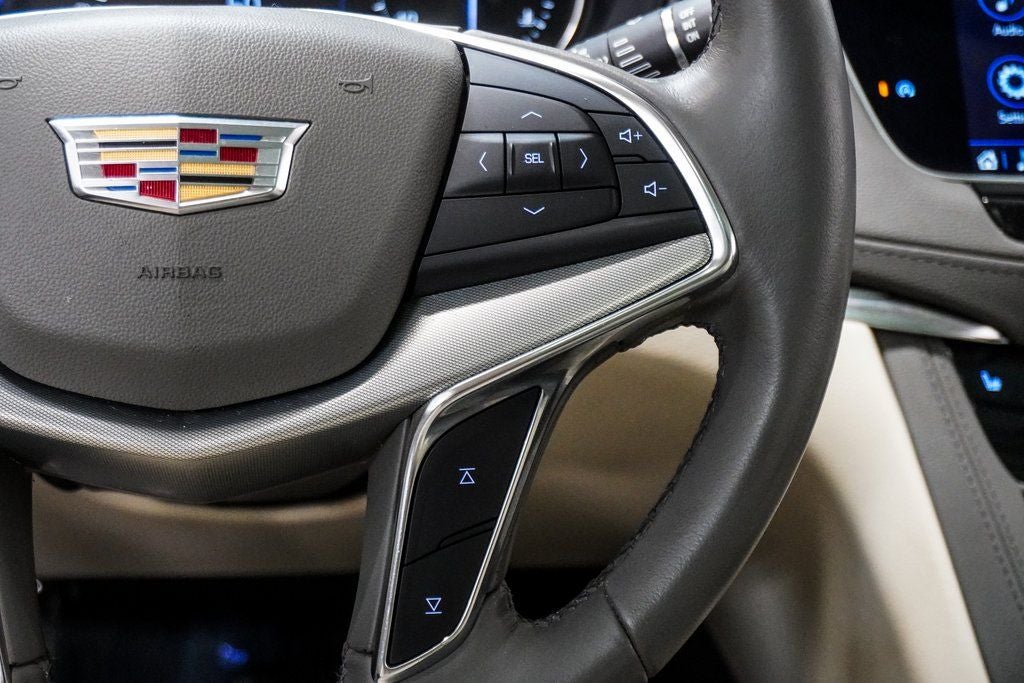 2020 Cadillac XT5 Premium Luxury