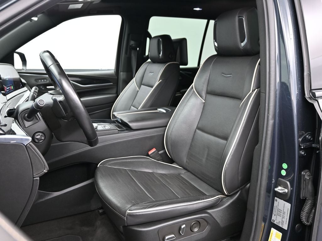 2022 Cadillac Escalade Sport