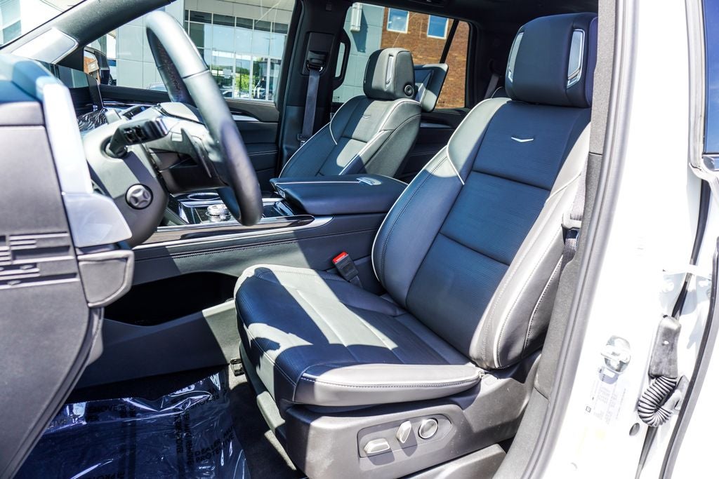 2025 Cadillac Escalade Sport