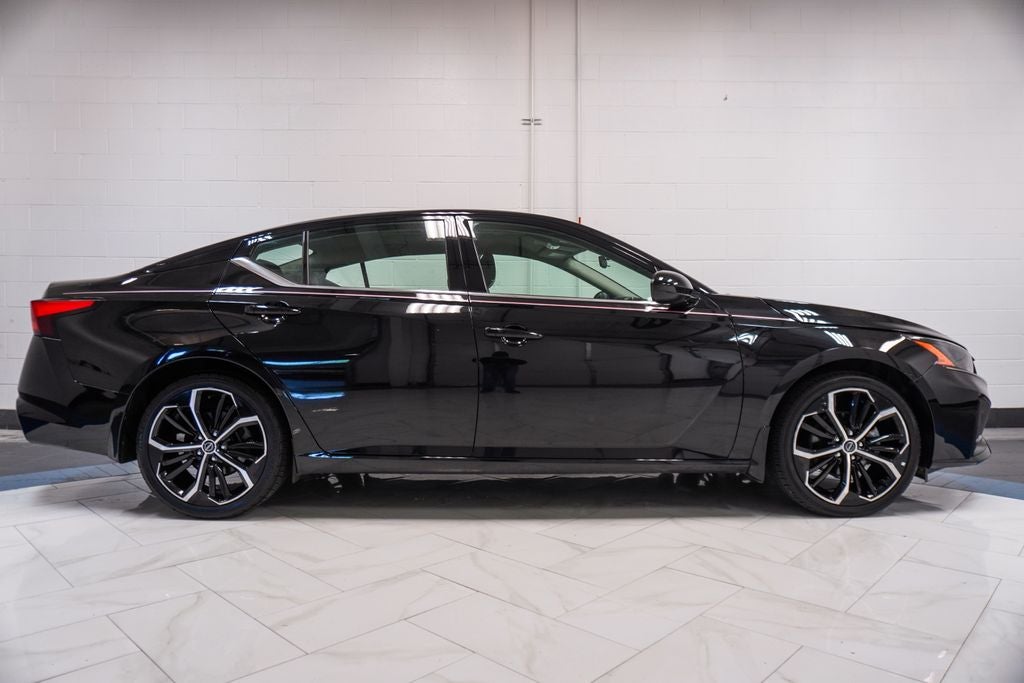 2025 Nissan Altima 2.5 SR