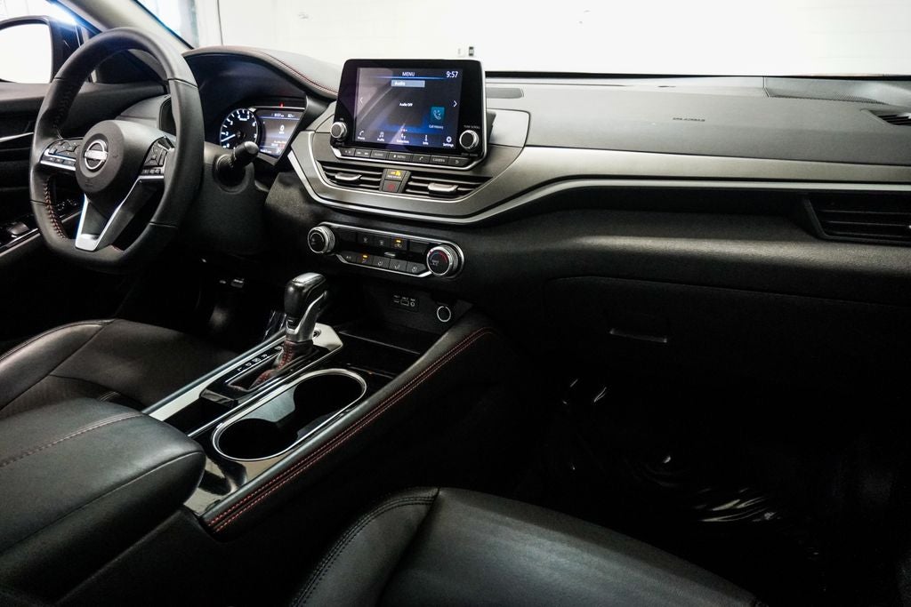2025 Nissan Altima 2.5 SR