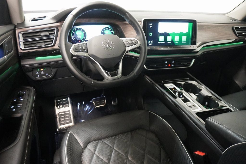 2024 Volkswagen Atlas 2.0T SEL Premium R-Line