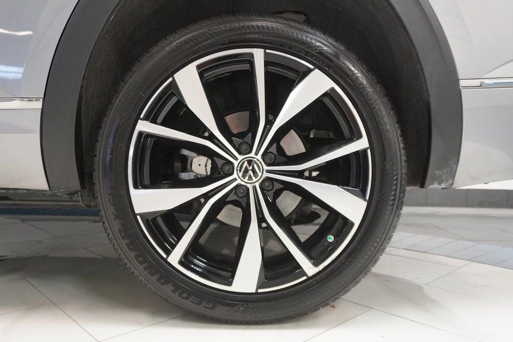 2024 Volkswagen Atlas 2.0T SEL Premium R-Line