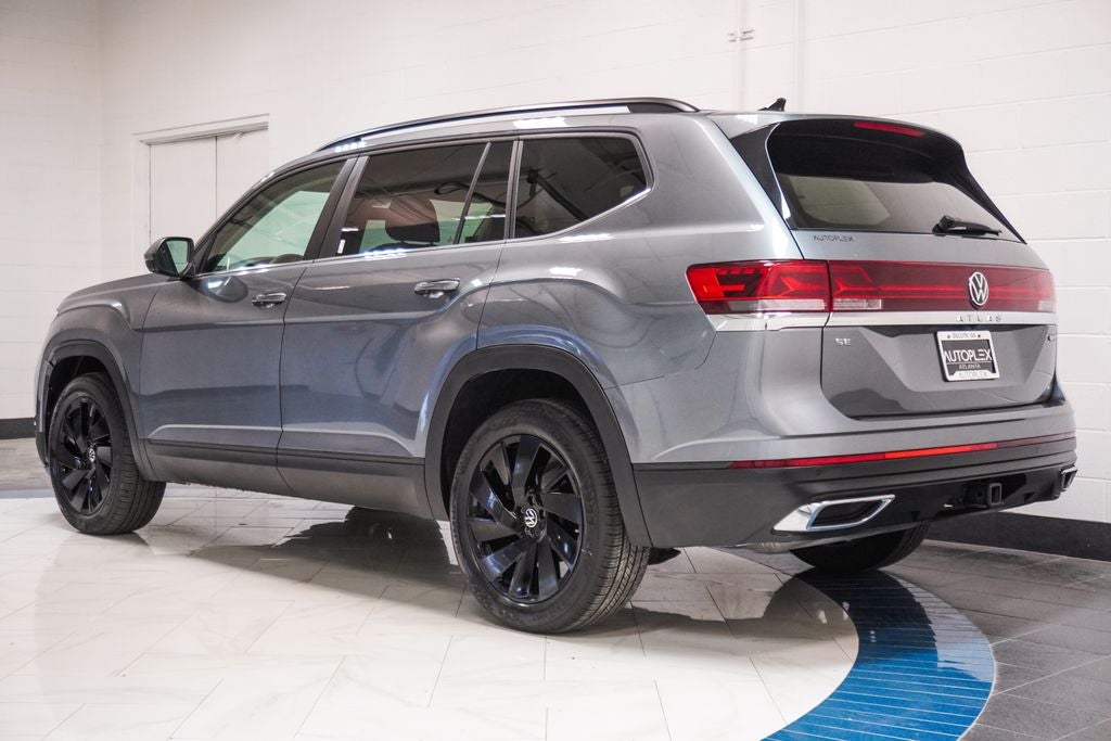 2025 Volkswagen Atlas 2.0T SE w/Technology
