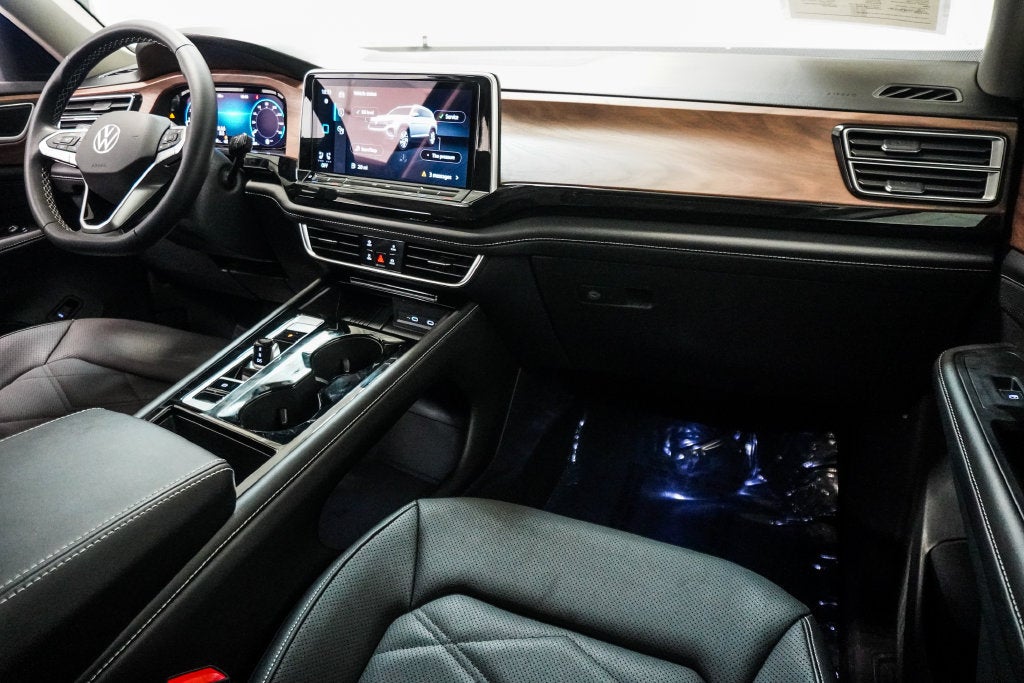 2026 Volkswagen Atlas SE w/Technology