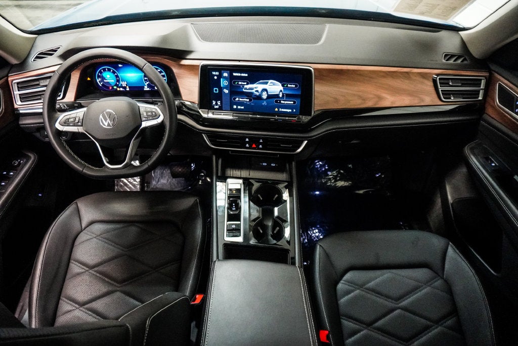 2026 Volkswagen Atlas SE w/Technology