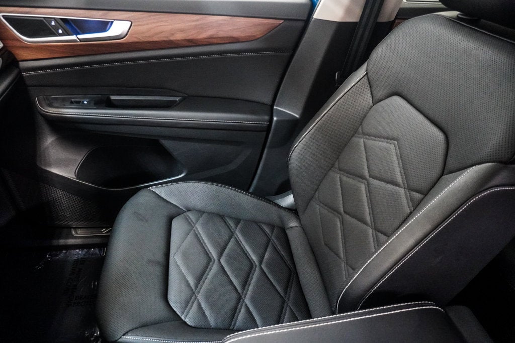 2026 Volkswagen Atlas SE w/Technology