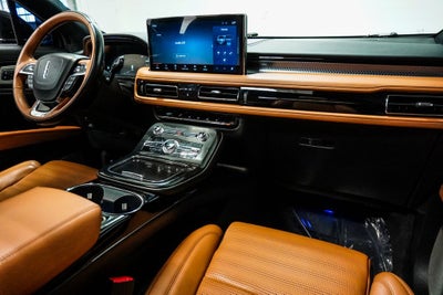 2022 Lincoln Nautilus Black Label