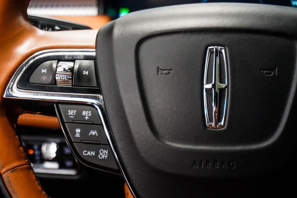 2022 Lincoln Nautilus Black Label