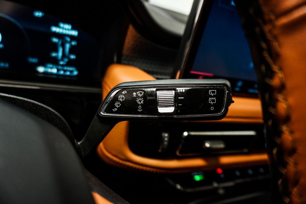 2022 Lincoln Nautilus Black Label