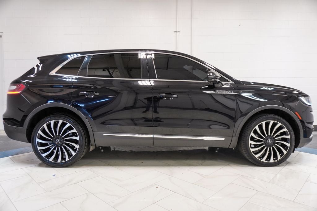 2022 Lincoln Nautilus Black Label