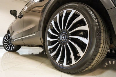 2022 Lincoln Nautilus Black Label