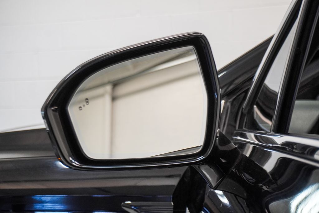 2022 Lincoln Nautilus Black Label