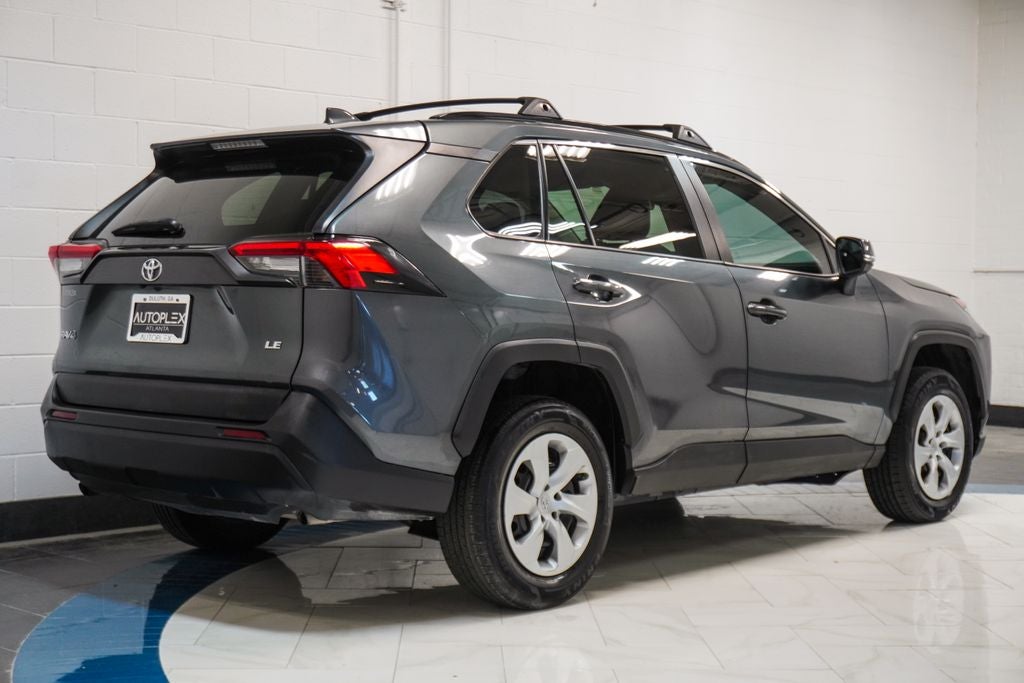 2020 Toyota RAV4 LE