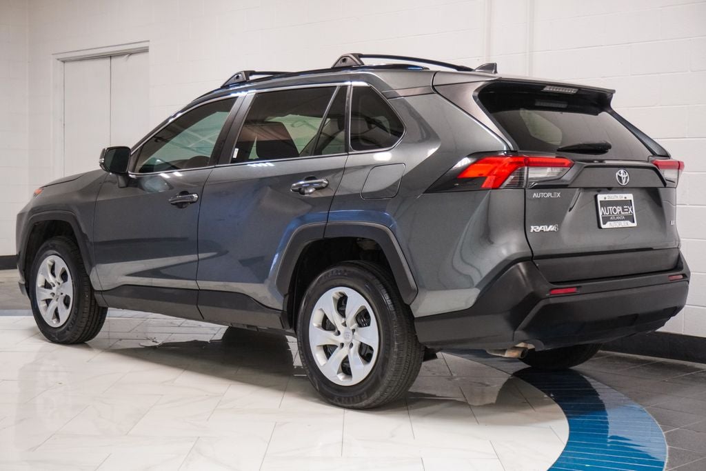 2020 Toyota RAV4 LE