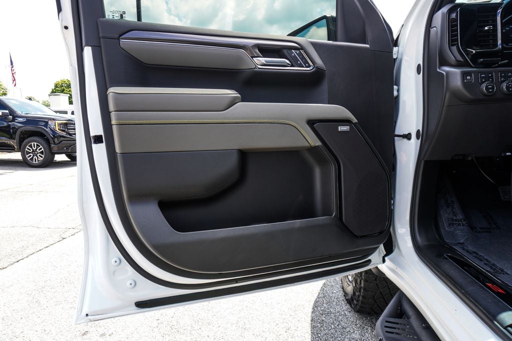 2025 Chevrolet Silverado 1500 ZR2