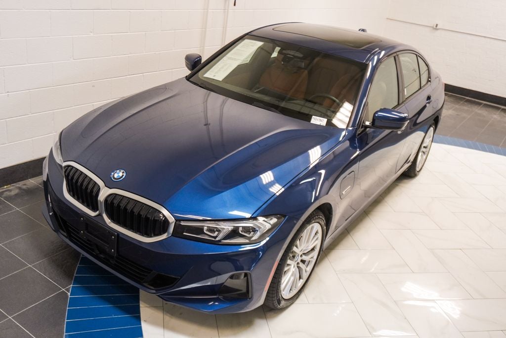 2023 BMW 3 Series 330e xDrive