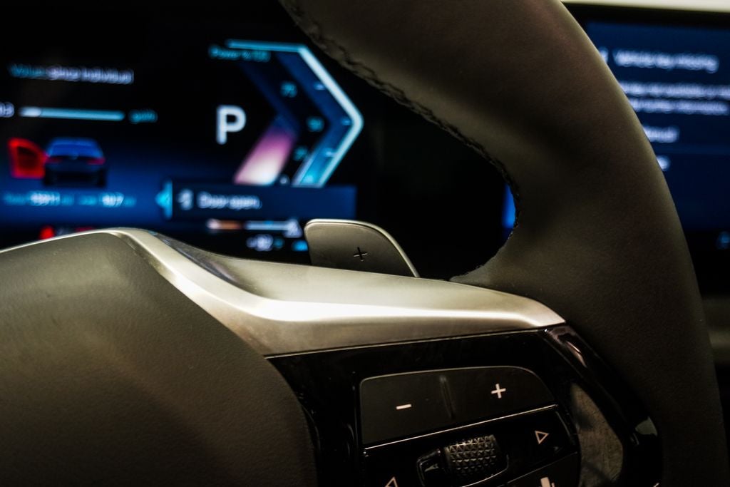 2025 BMW 3 Series 330i