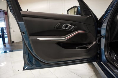 2025 BMW 3 Series 330i