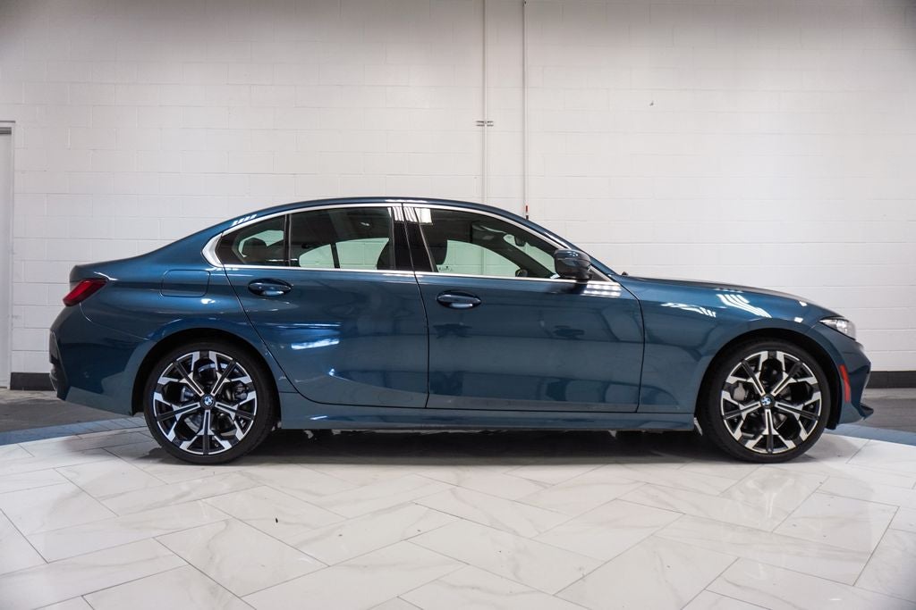 2025 BMW 3 Series 330i