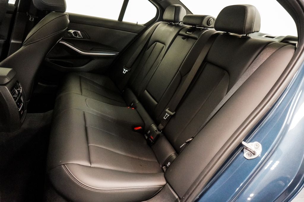 2025 BMW 3 Series 330i