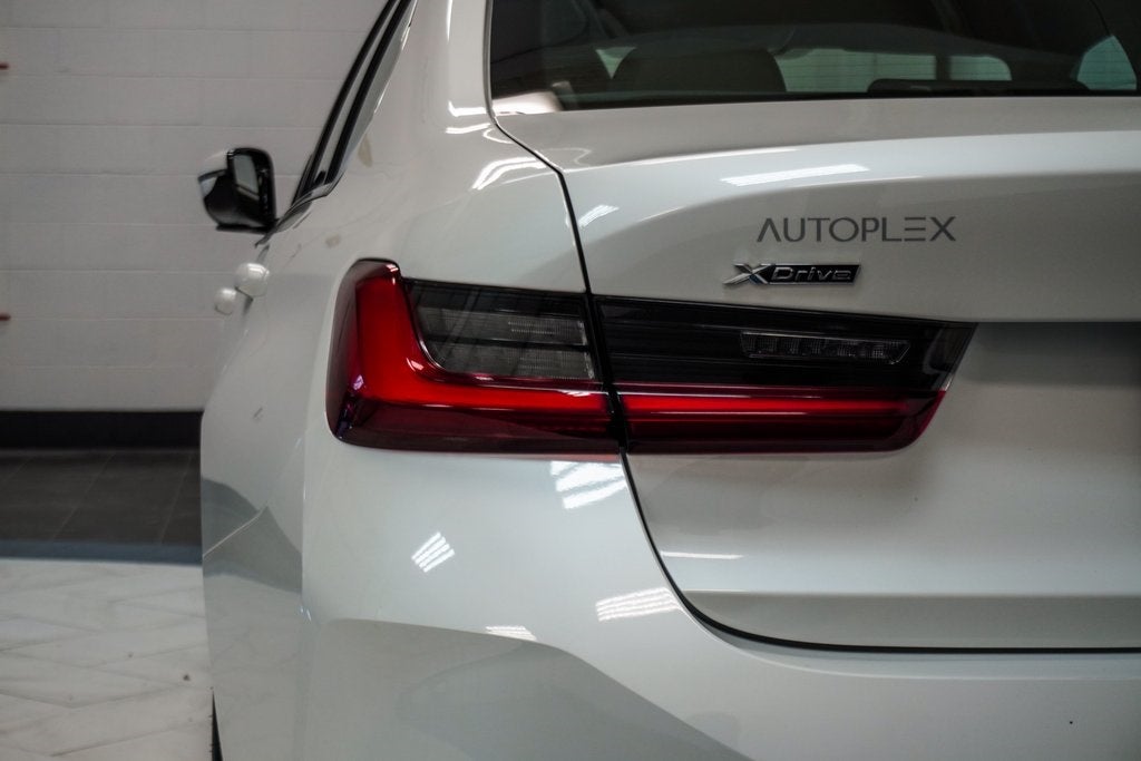 2024 BMW 3 Series 330i xDrive