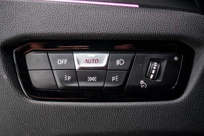 2024 BMW 3 Series 330i xDrive