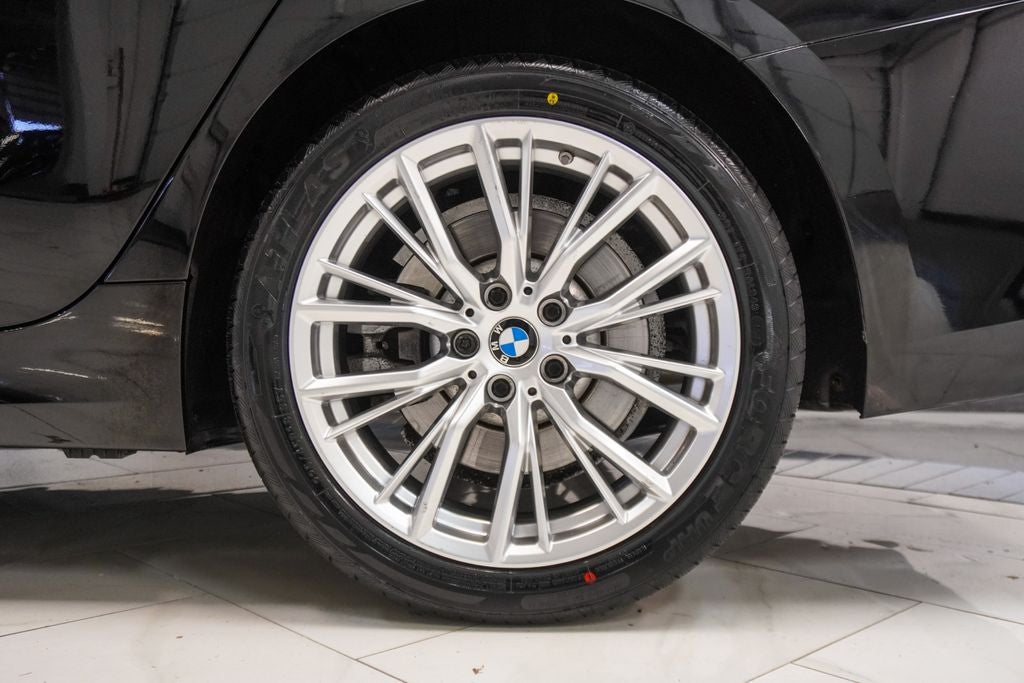 2023 BMW 3 Series 330i xDrive