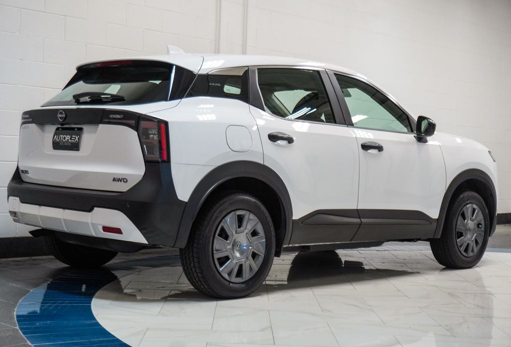 2025 Nissan Kicks S